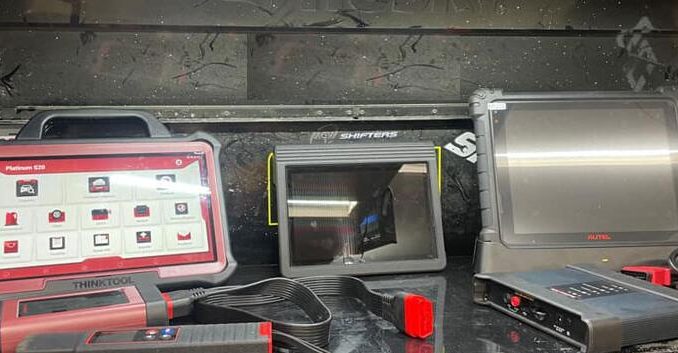 Autel-MaxiSys-Ultra-or-thinkcar-s20